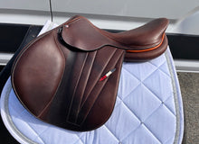 Load image into Gallery viewer, 2nd Hand Butet Jump Saddle C339X
