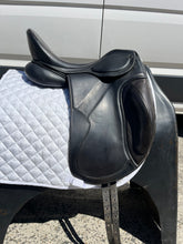 Load image into Gallery viewer, 2nd Hand Riviera Black Jack Dressage Saddle C249XX

