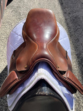 Load image into Gallery viewer, 2nd Hand Jeffries Jump Saddle C032X
