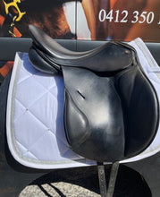 Load image into Gallery viewer, 2nd Hand Riviera Cannes All Purpose Saddle C116X

