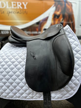 Load image into Gallery viewer, 2nd Hand Passier Corona Dressage Saddle C215A
