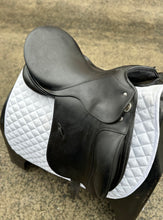 Load image into Gallery viewer, 2nd Hand Passier Corona Dressage Saddle C215A
