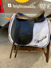 Load image into Gallery viewer, 2nd Hand Passier Corona Dressage Saddle C021A
